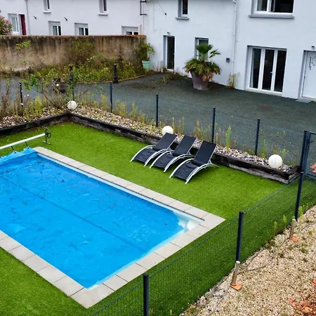 Domaine Des 5 Roses - Rose Sombre Apartament La Guierche