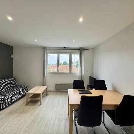 Apartament Domaine Des 5 Roses - Rose Sombre La Guierche