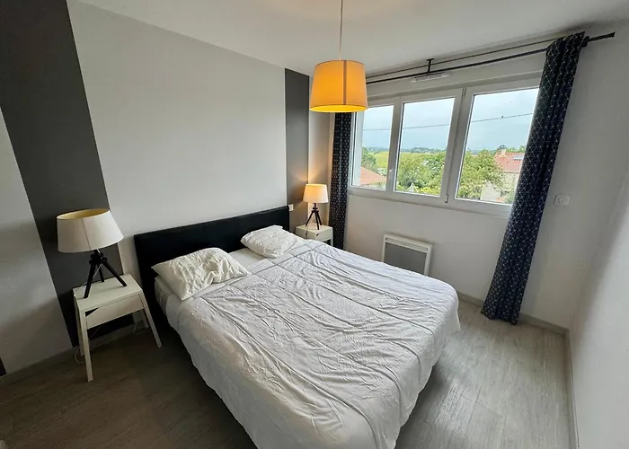 Domaine Des 5 Roses - Rose Sombre La Guierche