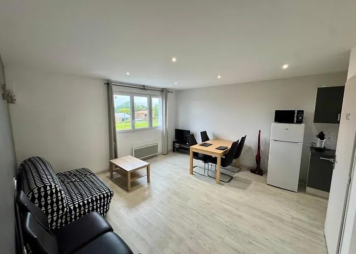 Domaine Des 5 Roses - Rose Sombre La Guierche