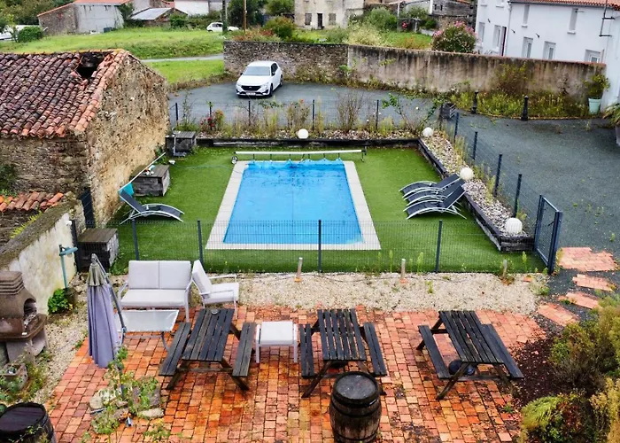 Domaine Des 5 Roses - Rose Sombre Appartement *